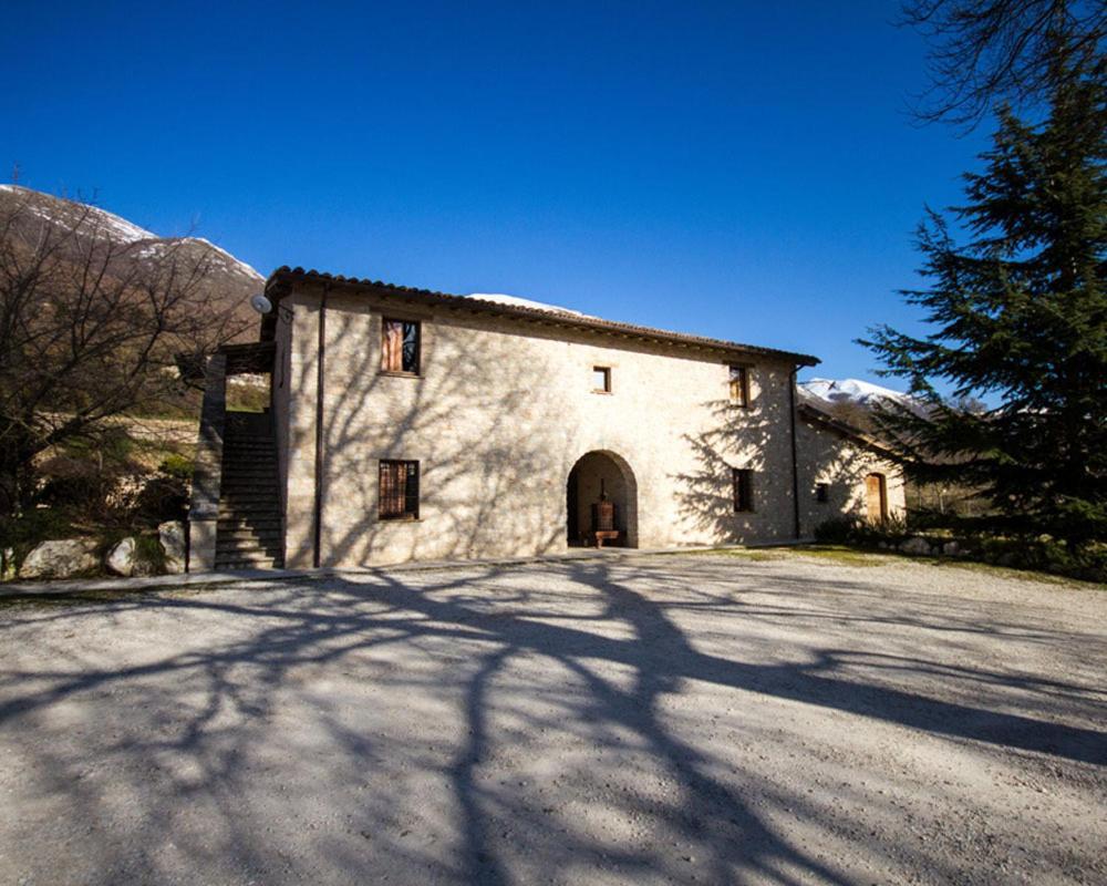 Agriturismo Il Casale Degli Amici Νόρτσια Εξωτερικό φωτογραφία